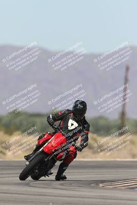 media/Oct-13-2025-Moto Forza (Mon) [[a66d839500]]/4-C Group/Session 3 (Turn 16)/